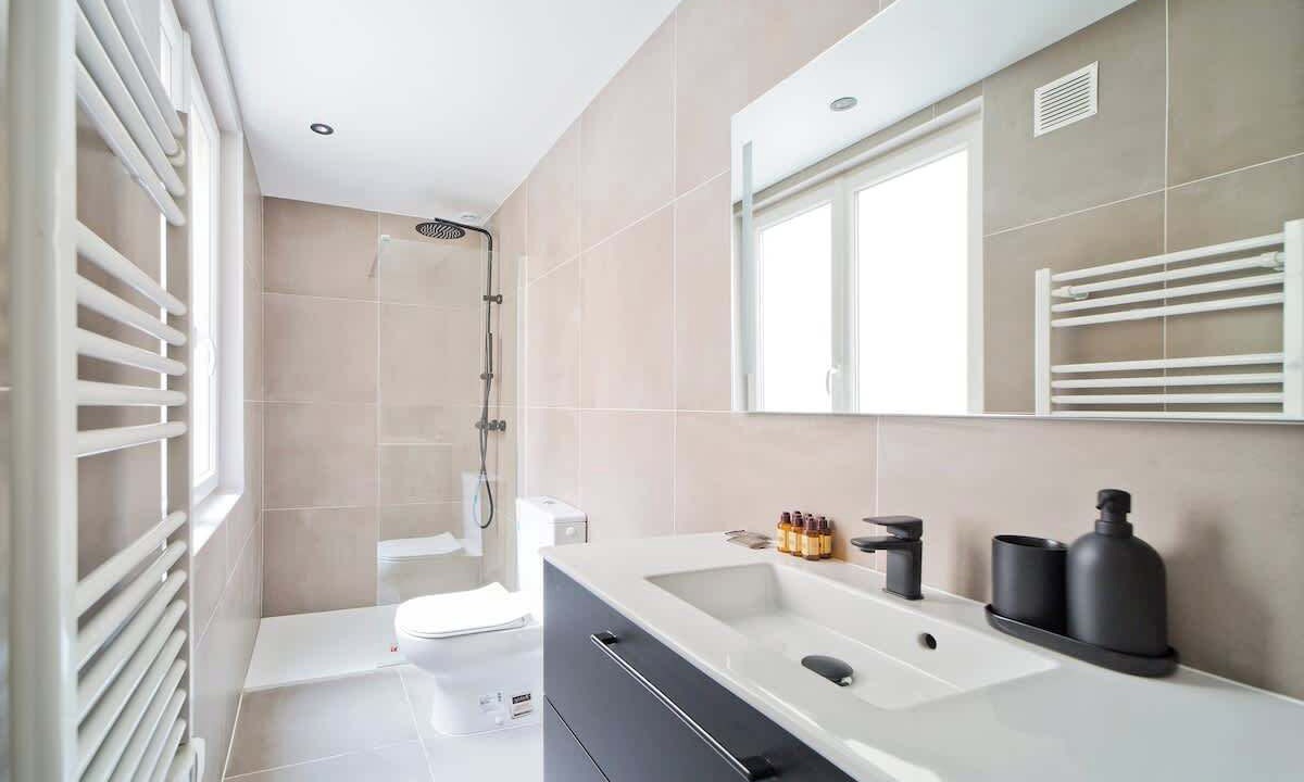 Photo of Bathroom in 7th Arrondissement