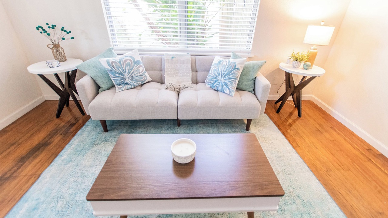 Photo of Livingroom in Historic Uptown