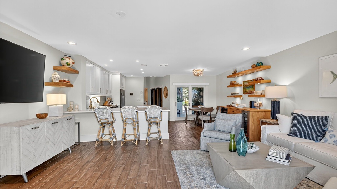 Photo of Livingroom in South Palm Beach