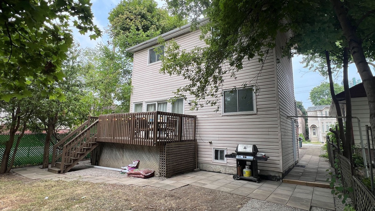 Photo of Patio Balcony in Willowdale