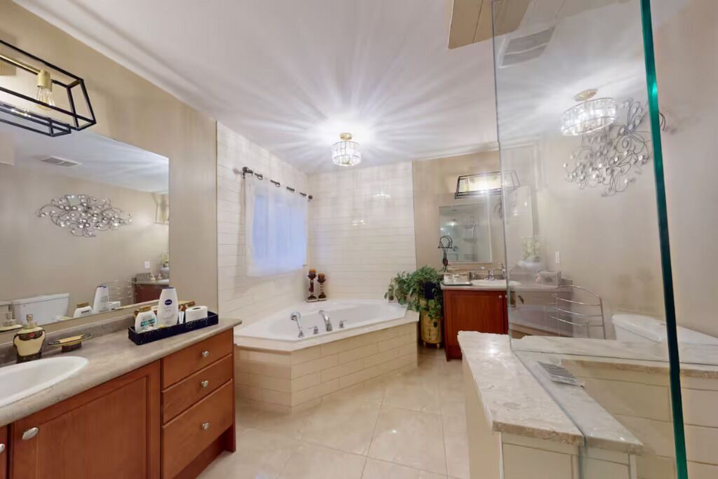 Photo of Bathroom in Oakville