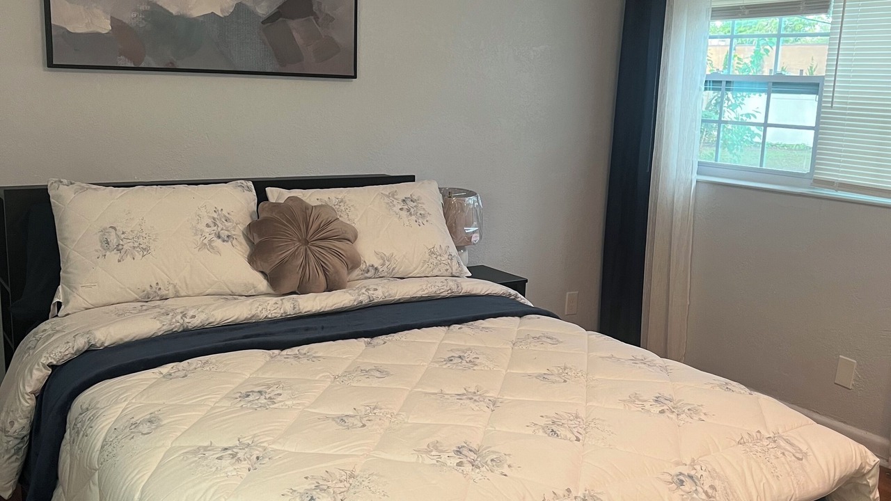 Photo of Bedroom in Northwest Orlando