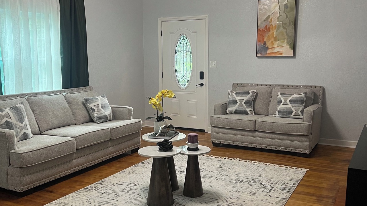 Photo of Livingroom in Northwest Orlando