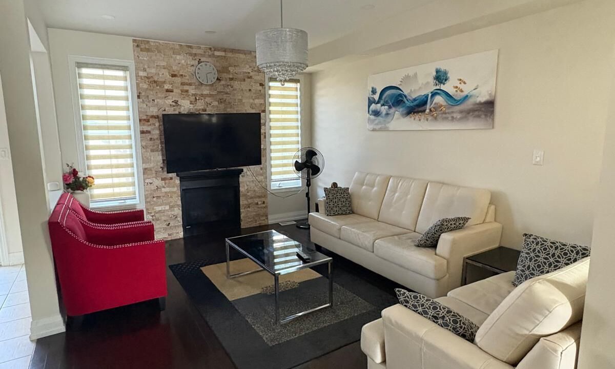 Photo of Livingroom in Brampton