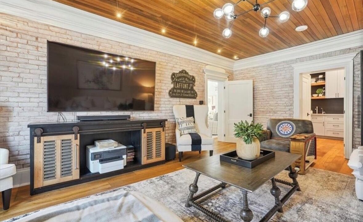 Photo of Livingroom in Burlington