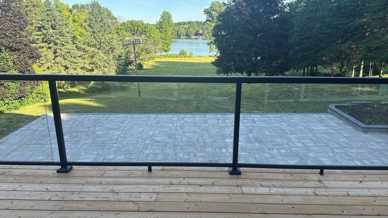 Photo of Patio Balcony in Greater Napanee