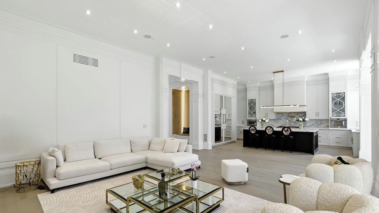 Photo of Livingroom in Richmond Hill