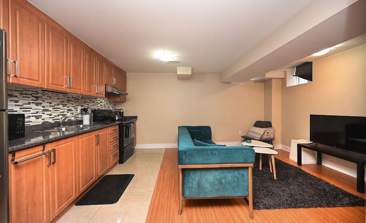 Photo of Livingroom in East Credit