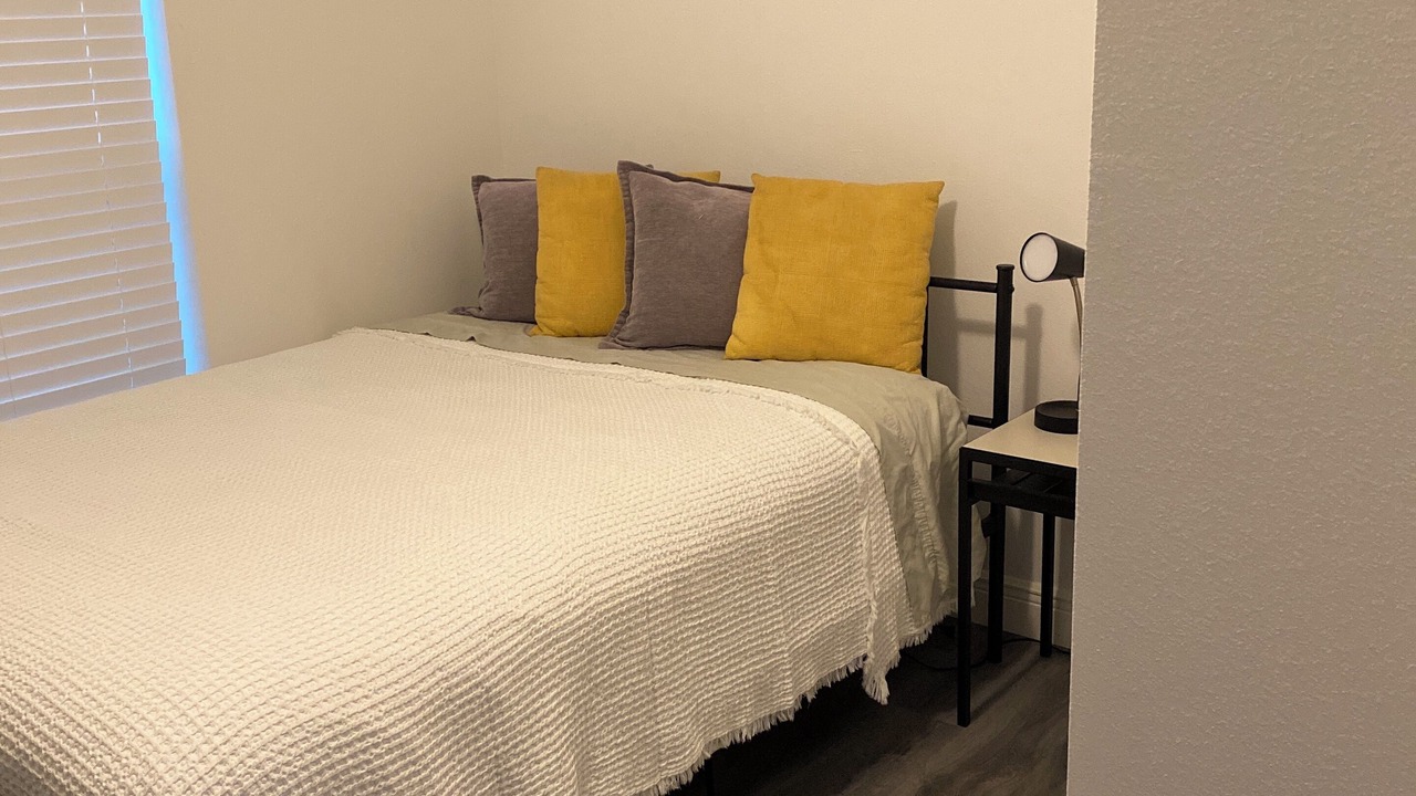 Photo of Bedroom in Oak Ridge