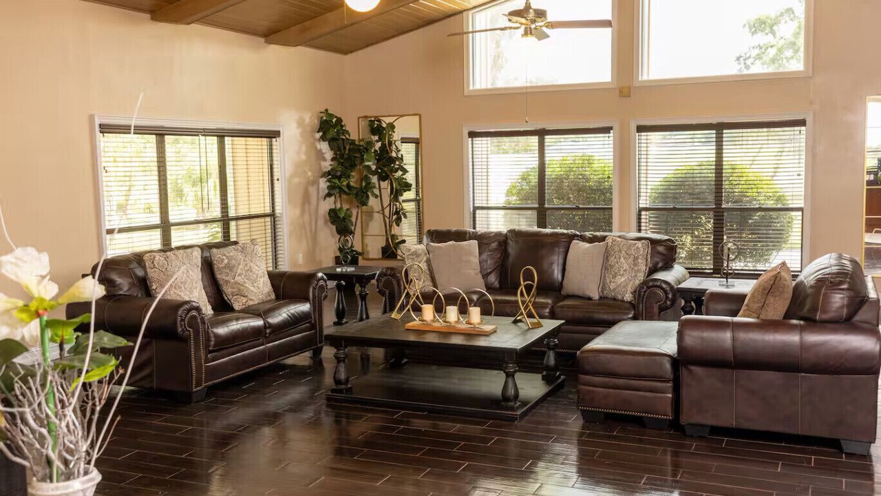 Photo of Livingroom in Fairvilla