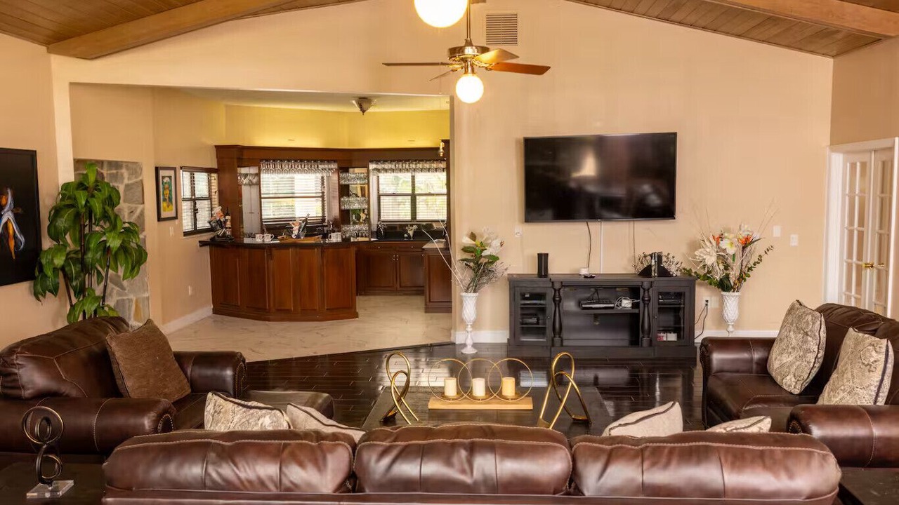 Photo of Livingroom in Fairvilla