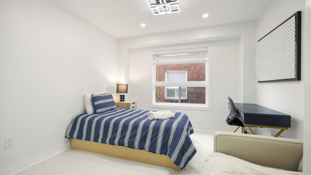 Photo of Bedroom in Aurora