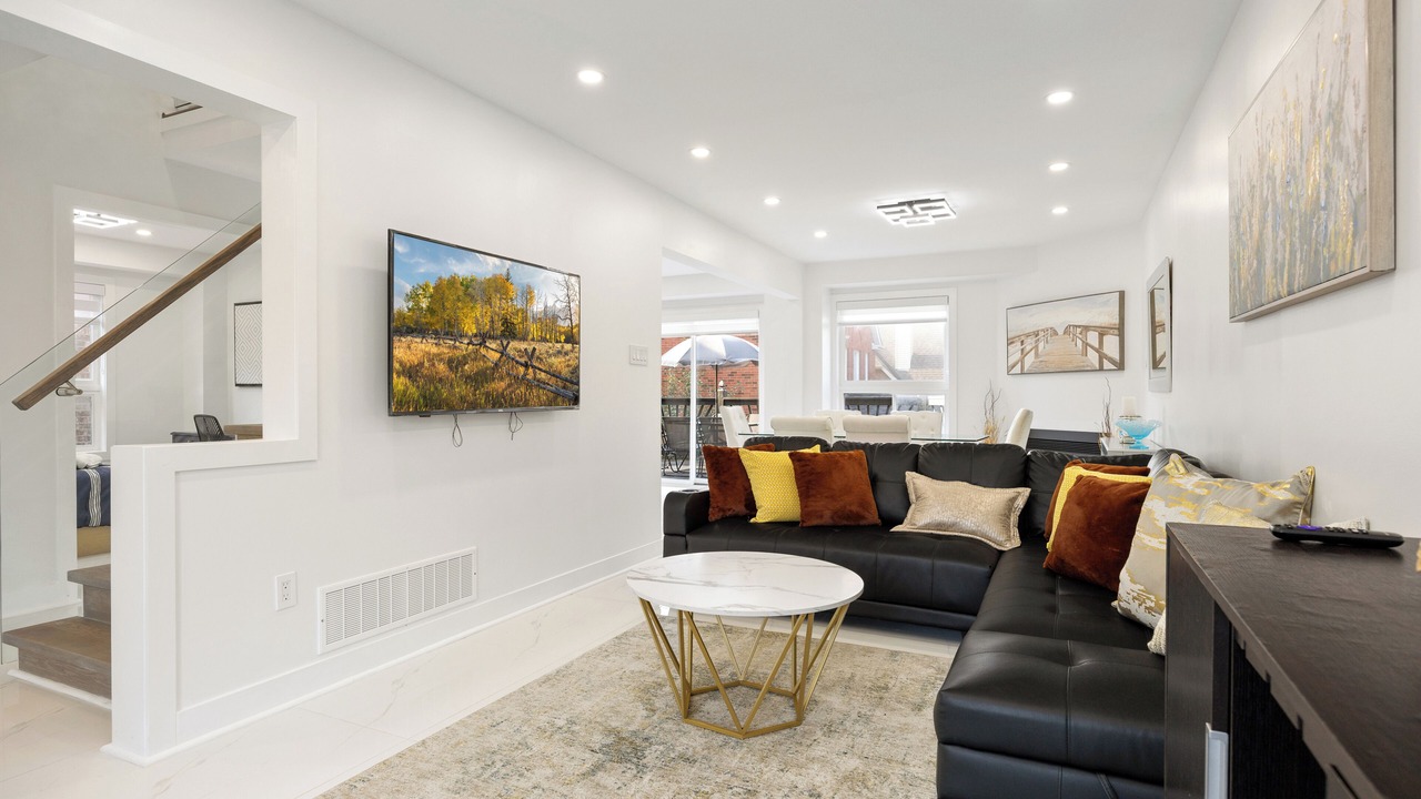 Photo of Livingroom in Aurora
