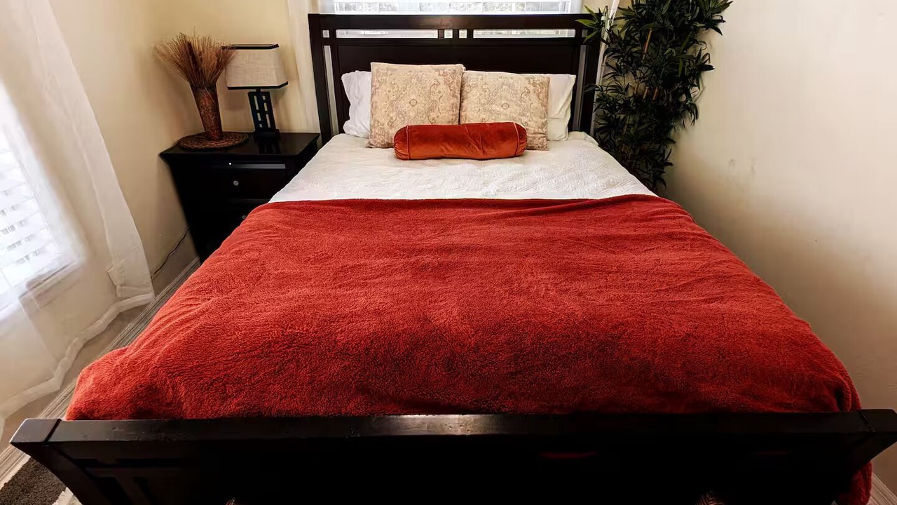 Photo of Bedroom in Dixieland