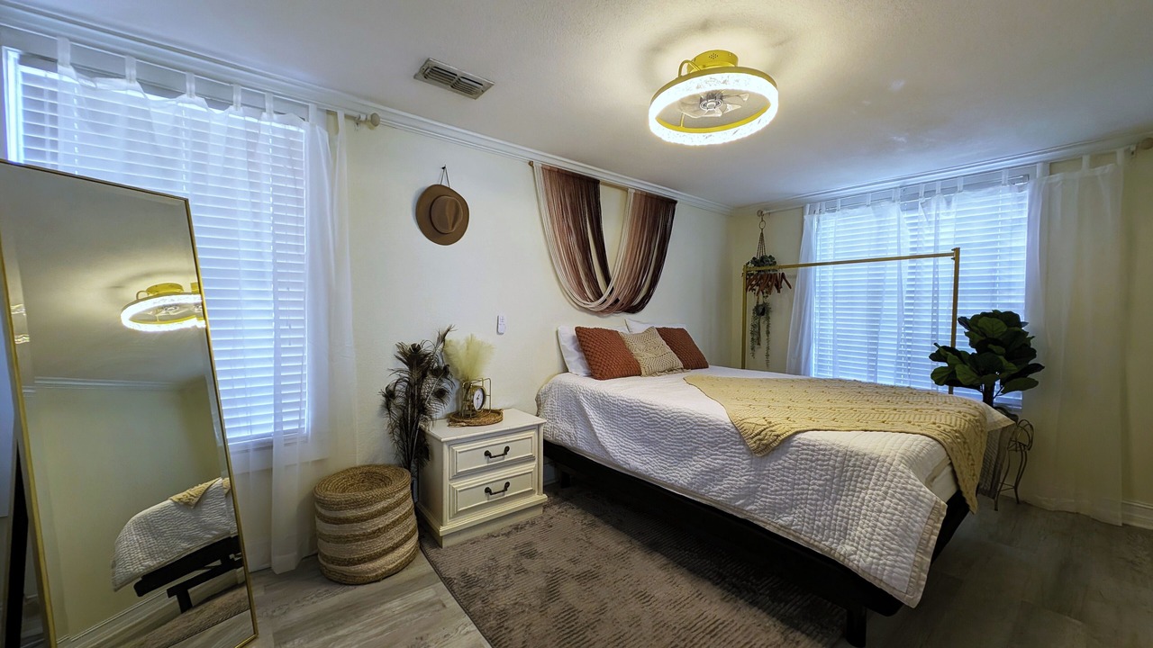 Photo of Bedroom in Dixieland