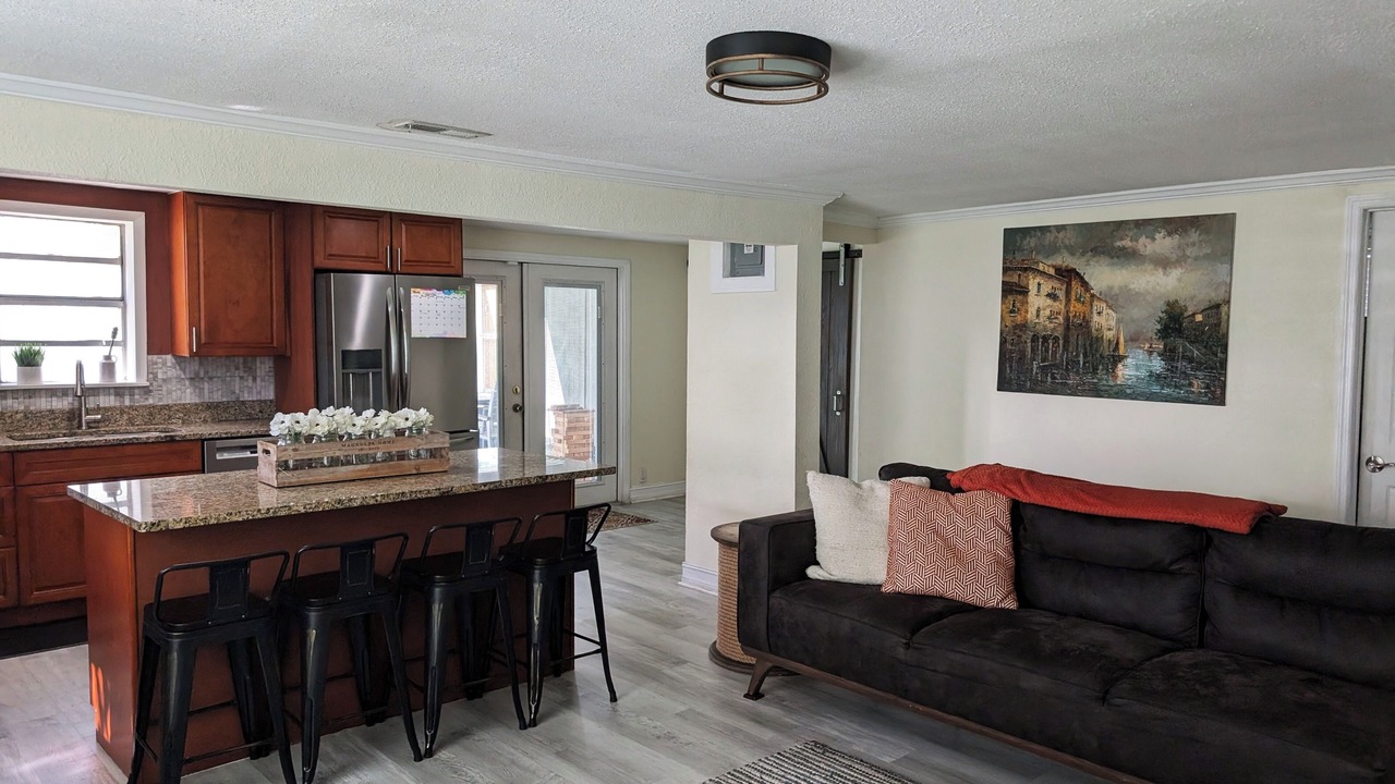 Photo of Livingroom in Dixieland