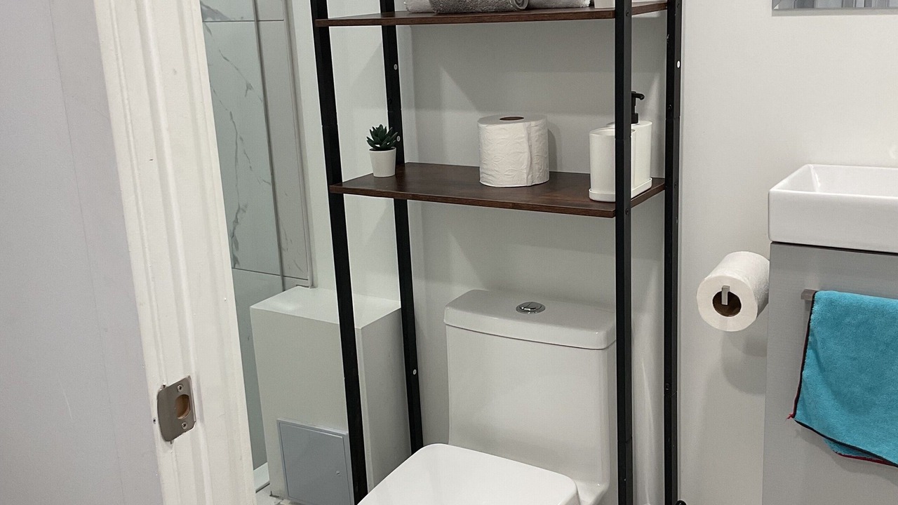 Photo of Bathroom in Meadowvale Village