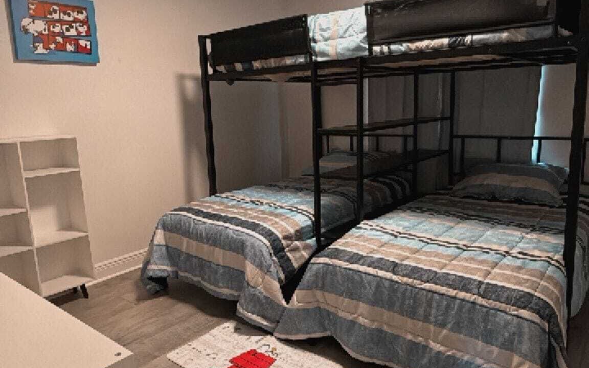 Photo of Bedroom in Oak Ridge