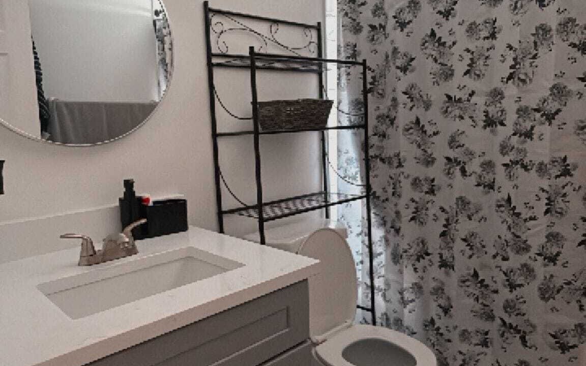 Photo of Bathroom in Oak Ridge