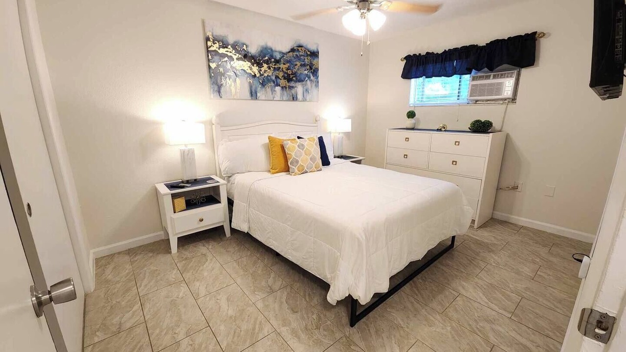 Photo of Bedroom in Bearss Plaza