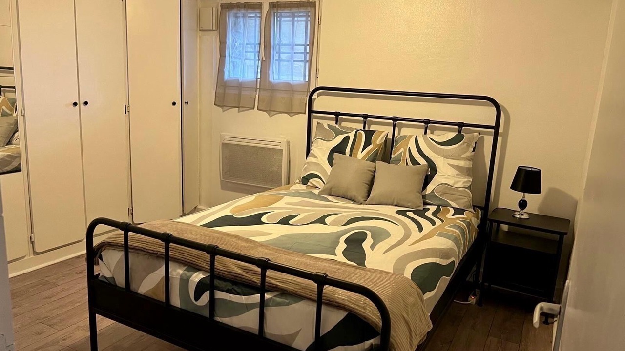 Photo of Bedroom in Epinay-sur-Seine