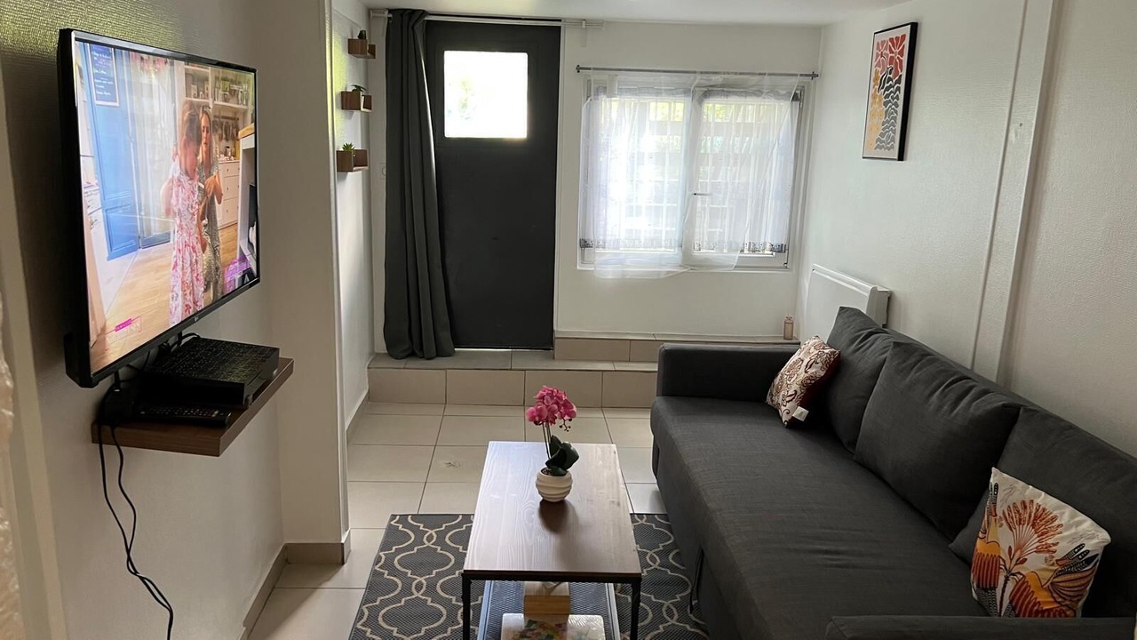 Photo of Livingroom in Epinay-sur-Seine