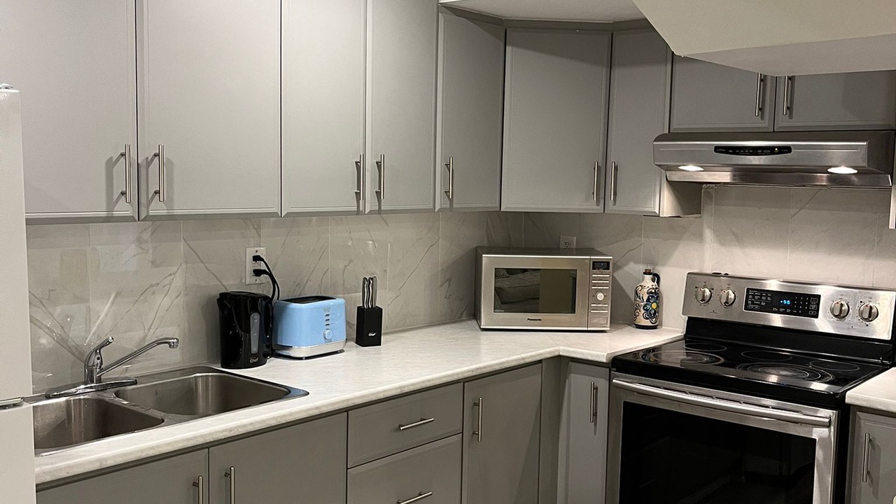 Photo of Kitchen in Central Erin Mills