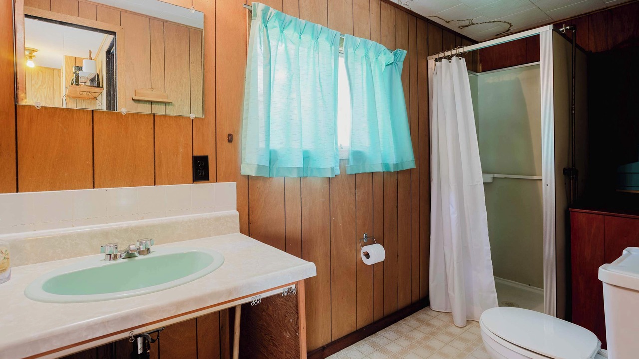 Photo of Bathroom in Carling