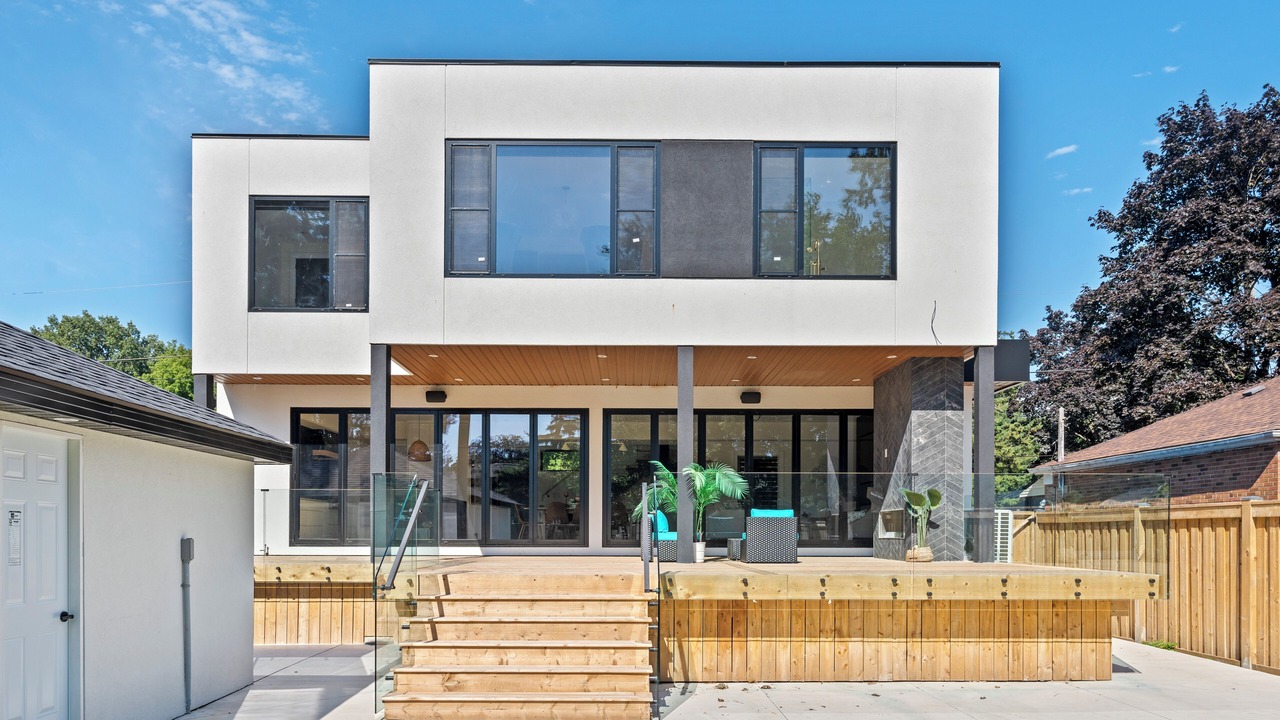 Photo of Outdoor in Lakeview