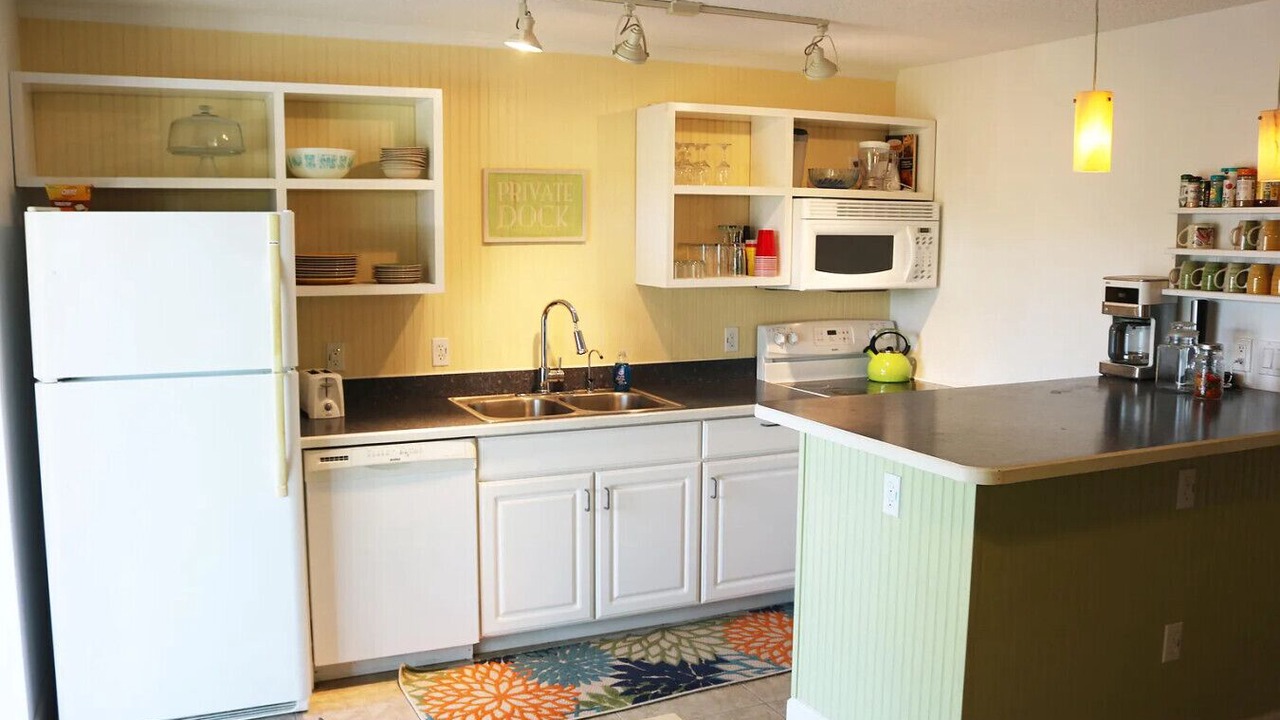 Photo of Kitchen in Cocoa Beach