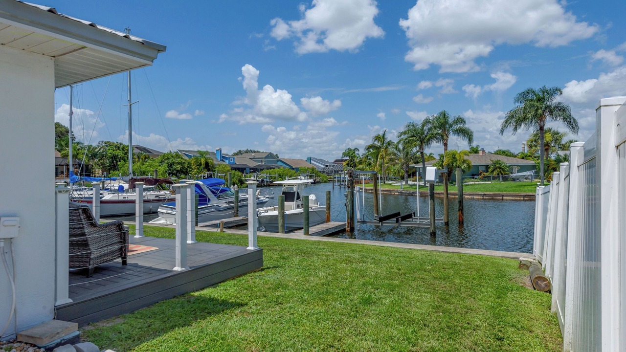 Photo of Patio Balcony in Apollo Beach