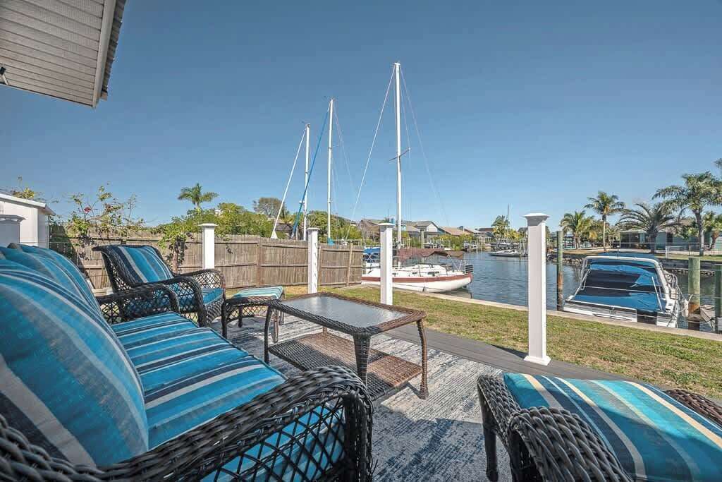 Photo of Patio Balcony in Apollo Beach