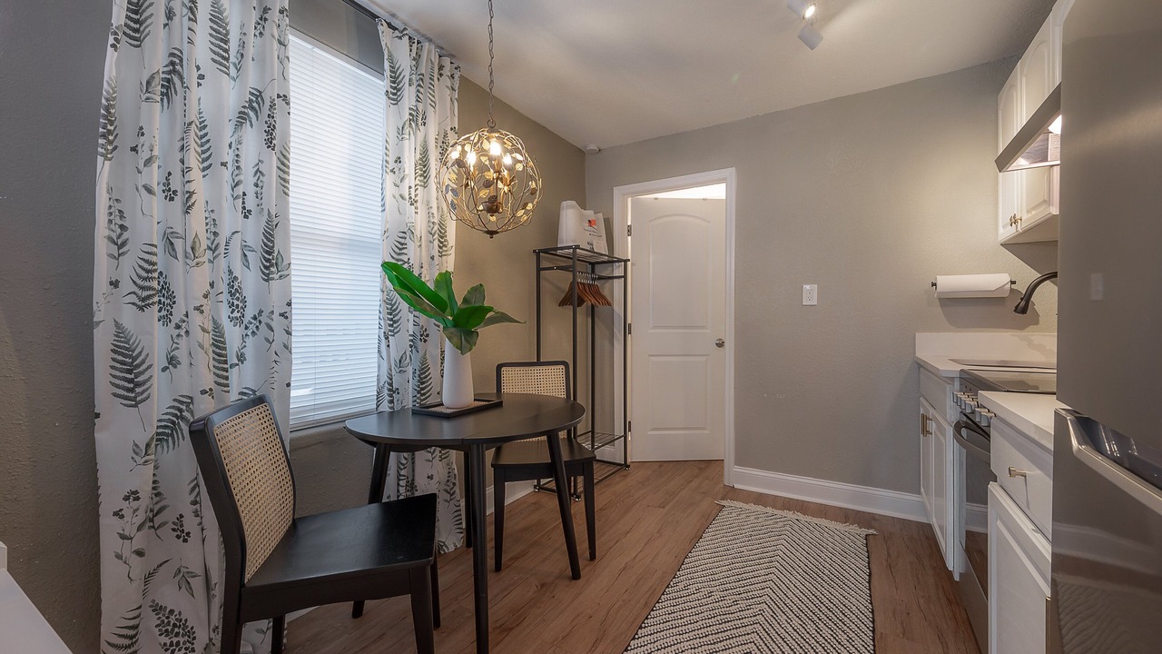 Photo of Kitchen in Egypt Lake-Leto