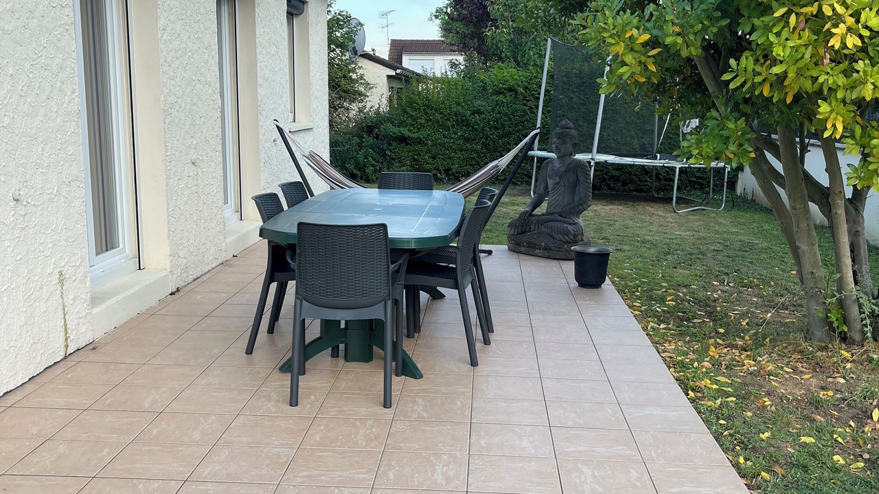 Photo of Outdoor in Montry