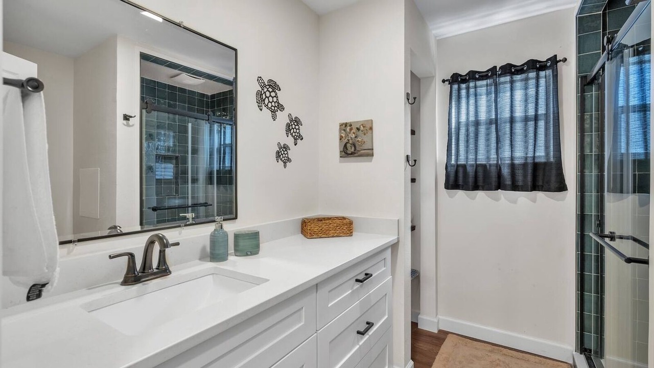 Photo of Bathroom in Dixieland