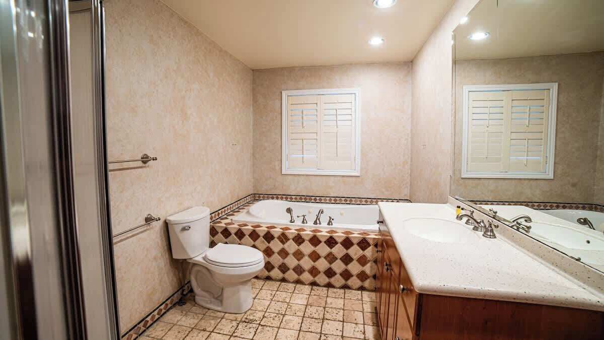 Photo of Bathroom in Carling