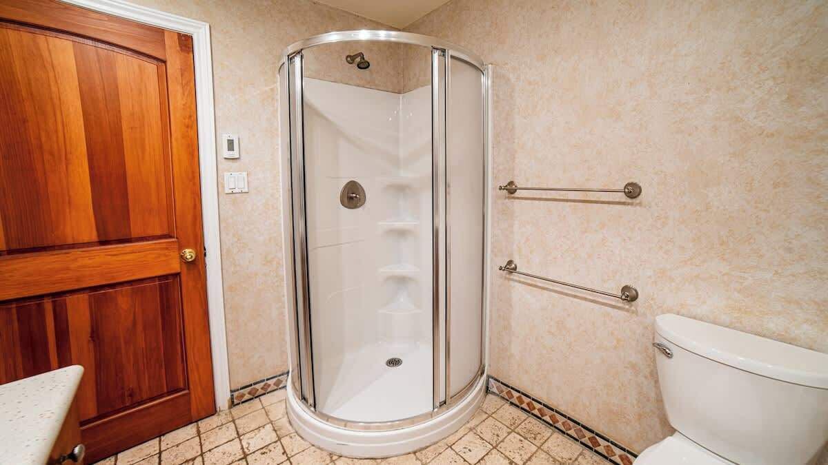 Photo of Bathroom in Carling