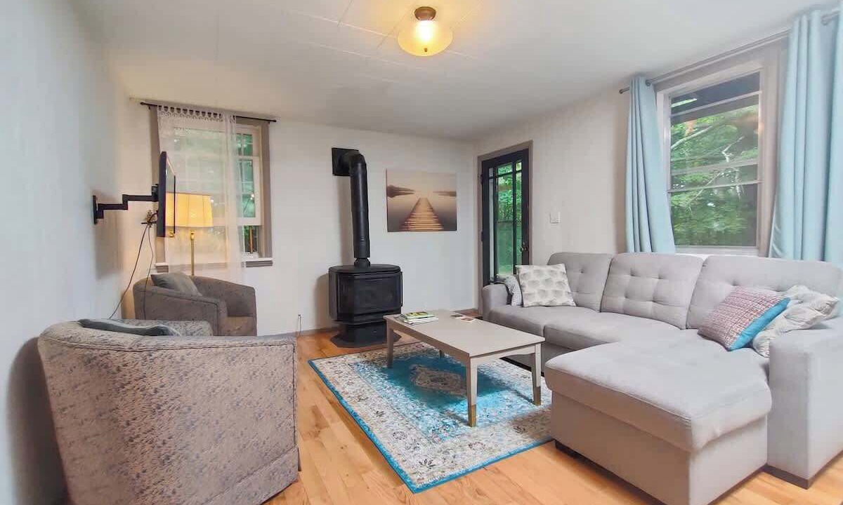 Photo of Livingroom in Tay Valley