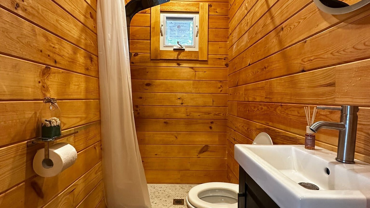 Photo of Bathroom in Parry Sound