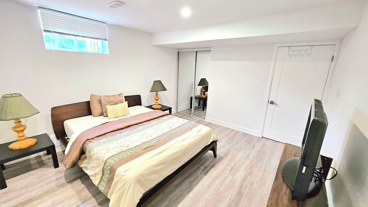 Photo of Bedroom in Thornhill