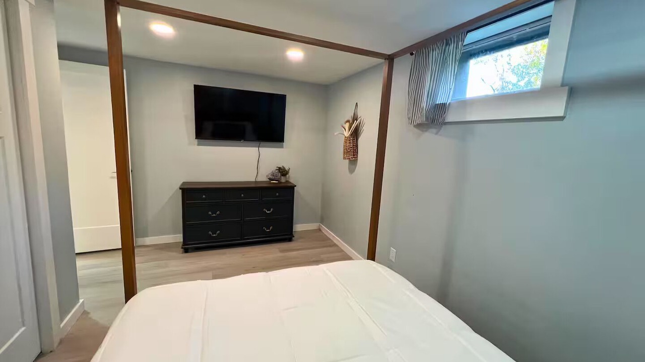 Photo of Bedroom in Hamilton