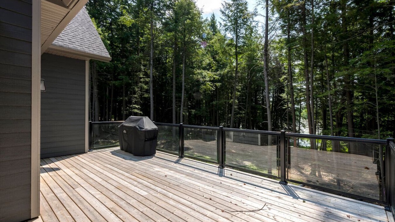 Photo of Patio Balcony in Georgian Bay