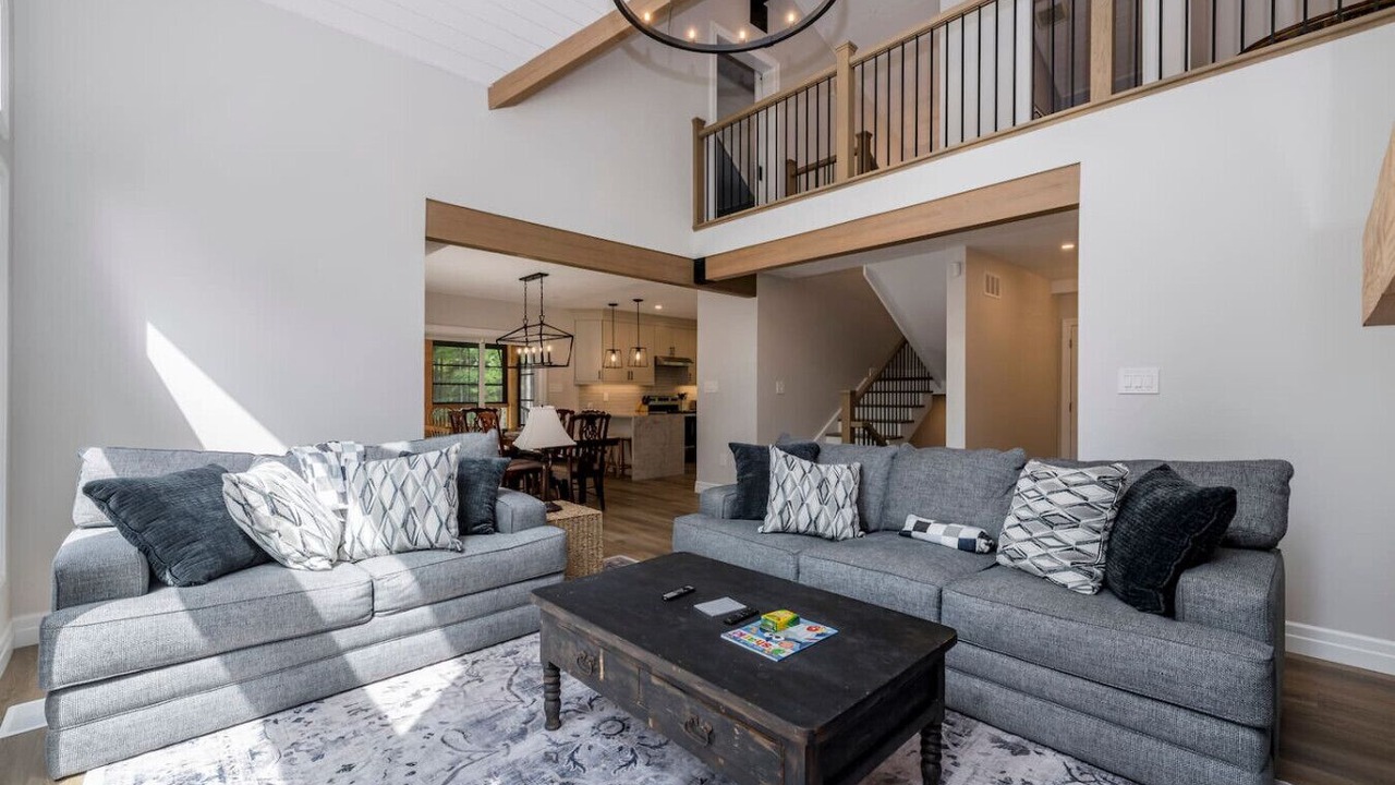 Photo of Livingroom in Georgian Bay