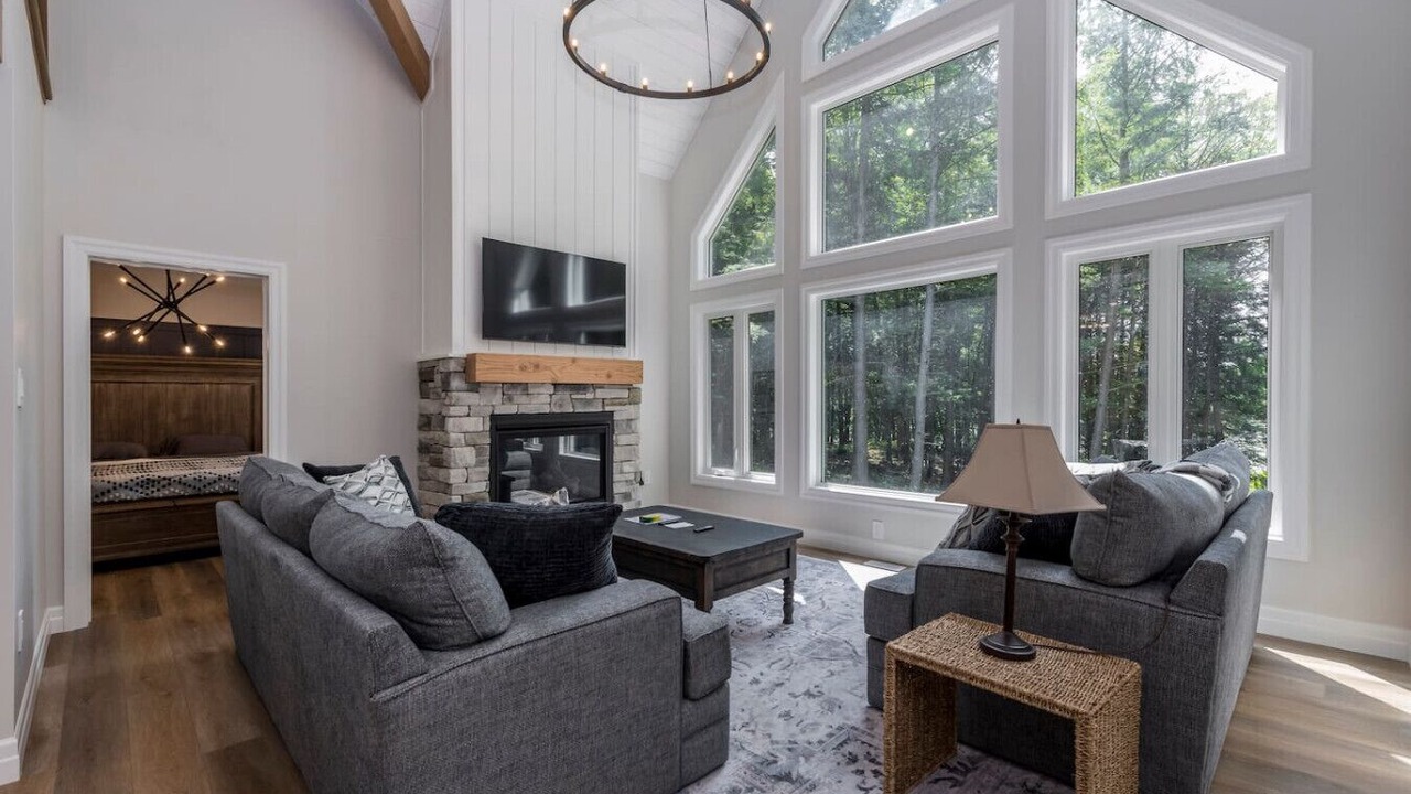 Photo of Livingroom in Georgian Bay