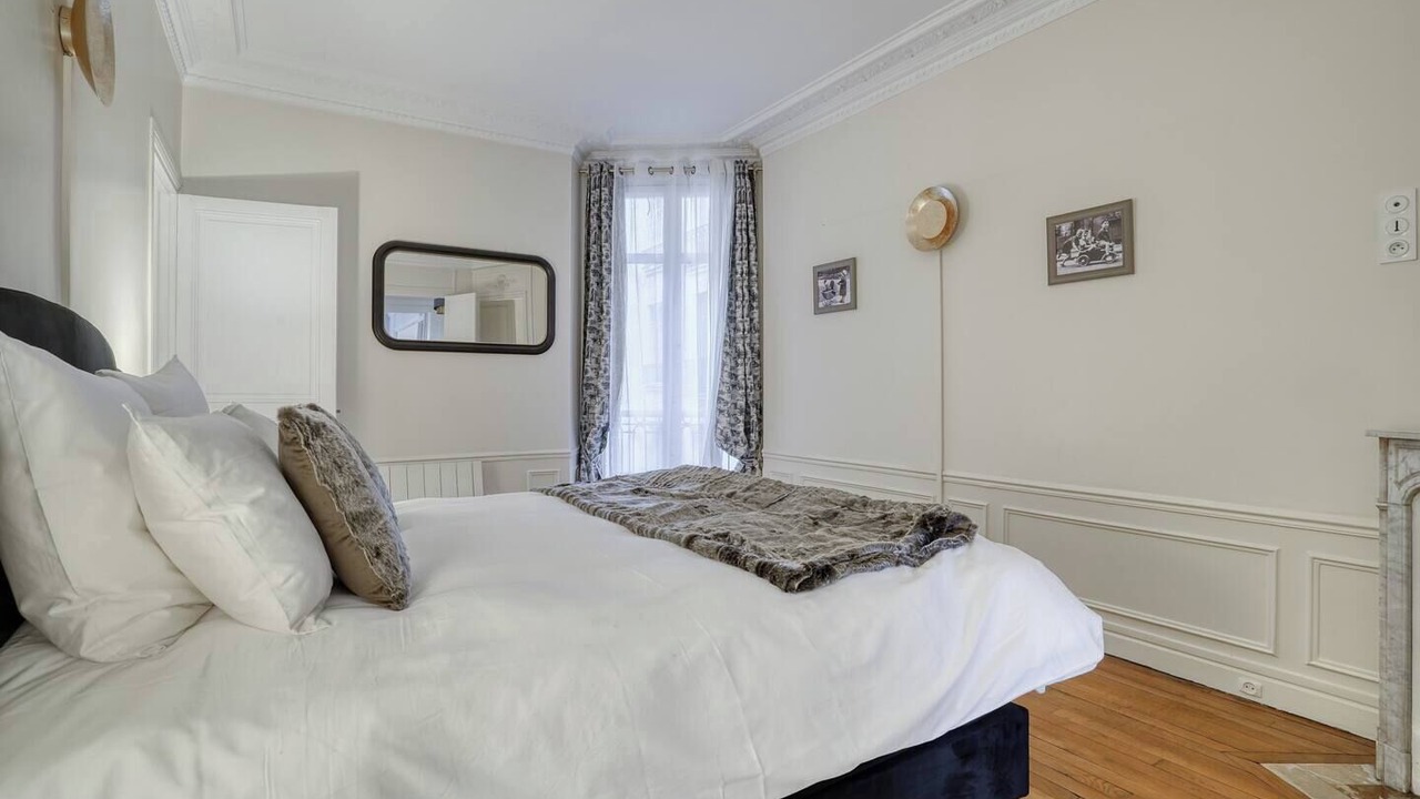 Photo of Bedroom in Quartier du Gros-Caillou