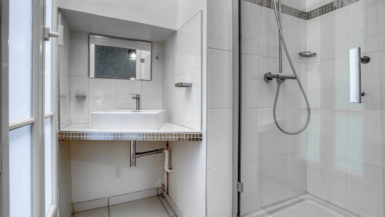 Photo of Bathroom in Quartier du Gros-Caillou