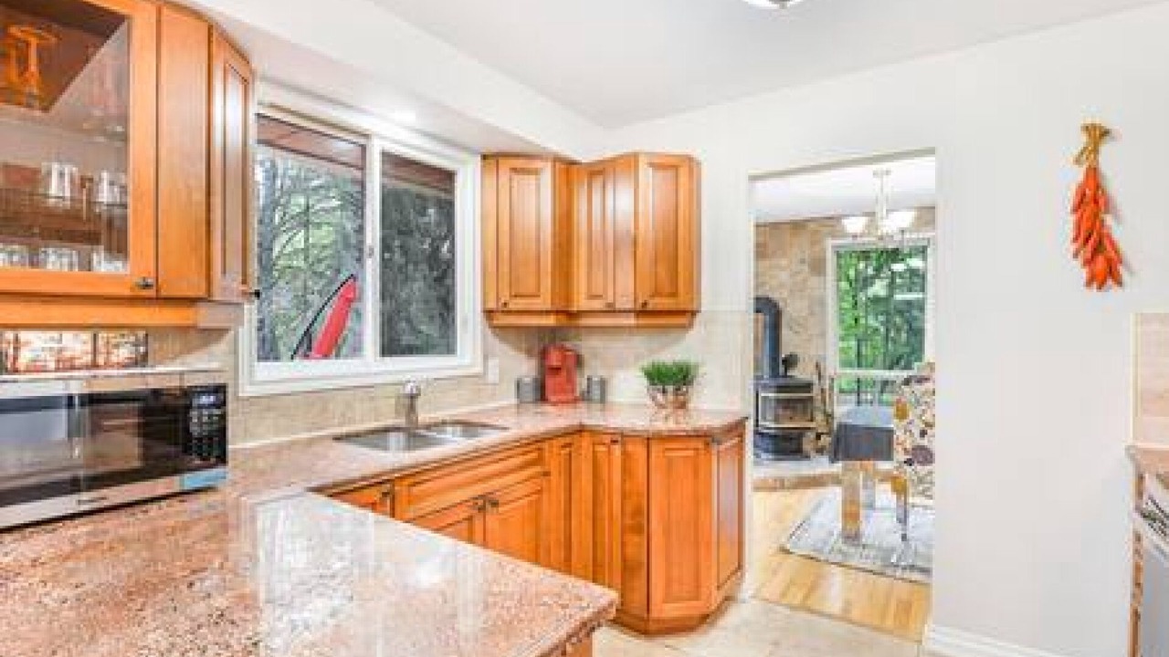 Photo of Kitchen in Halton Regional Municipality