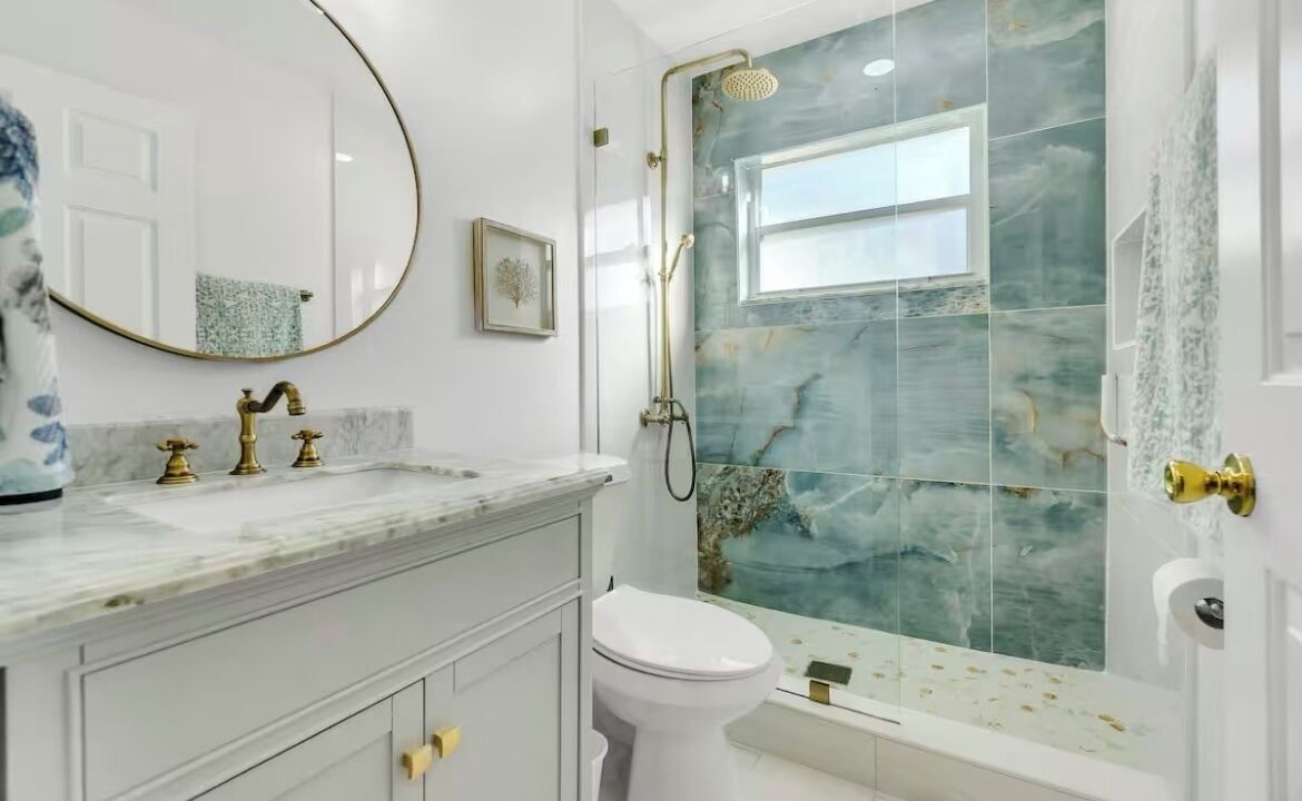 Photo of Bathroom in Sunridge Woods