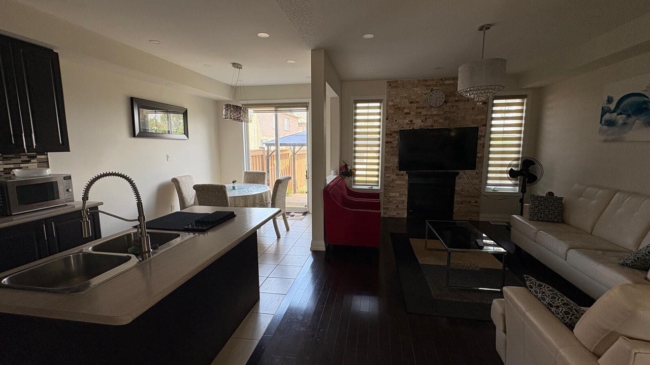 Photo of Livingroom in Brampton
