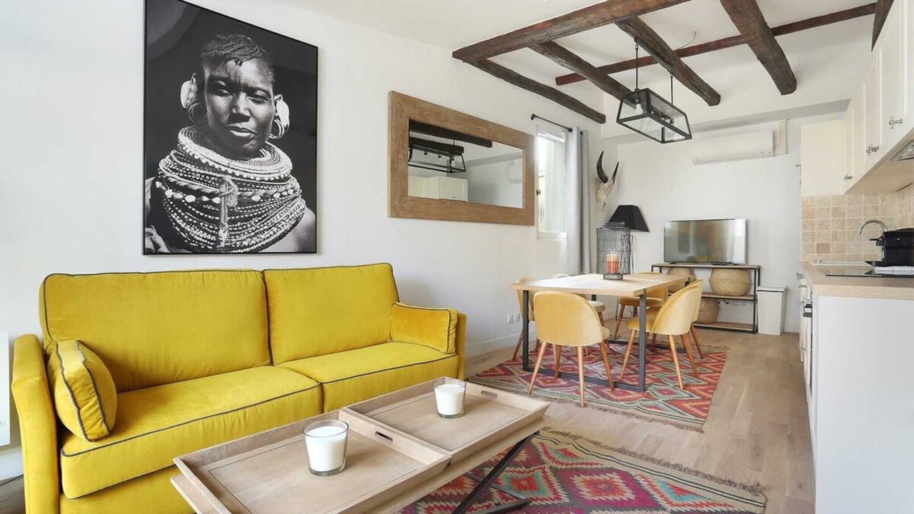 Photo of Livingroom in Strasbourg -Saint-Denis